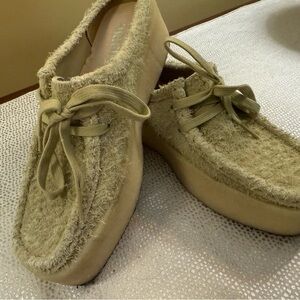 Clarks Women's Moccasins in Olive Green